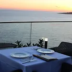 Hotel The Queen's Lion Premium