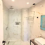 Hotel The Queen's Lion Premium Sarandë