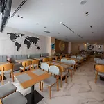 The Queen's Lion Premium Sarandë