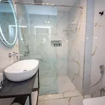 Hotel The Queen's Lion Premium *