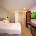 The Queen's Lion Premium * Sarandë