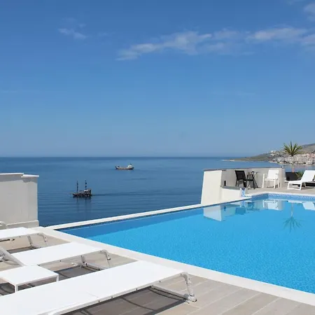 Ξενοδοχείο The Queen's Lion Premium *