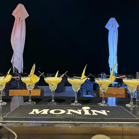 The Queen's Lion Premium Hotel Sarandë