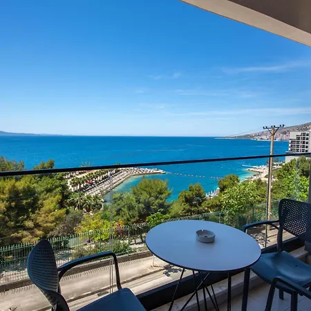 Szálloda The Queen's Lion Premium