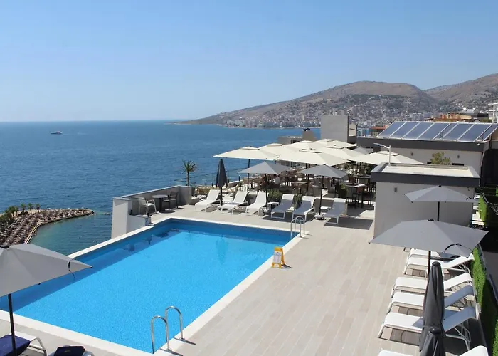 The Queen's Lion Premium * Sarandë