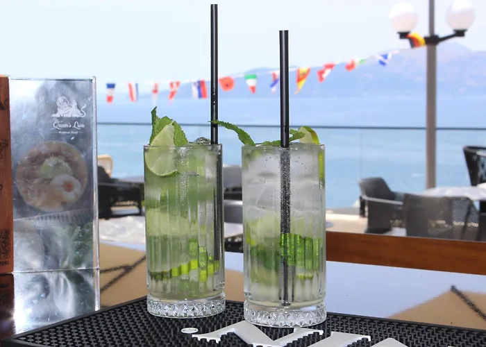 The Queen's Lion Premium Otel