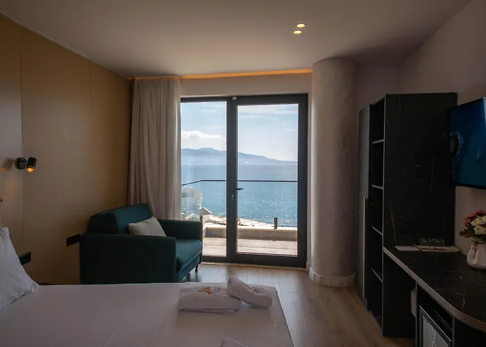 Hotel The Queen's Lion Premium