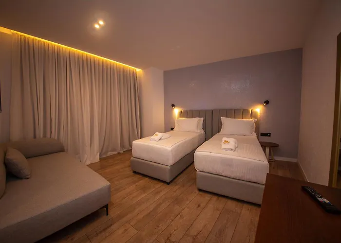 The Queen's Lion Premium Otel Saranda